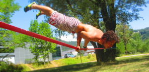 Torna lo slacklining